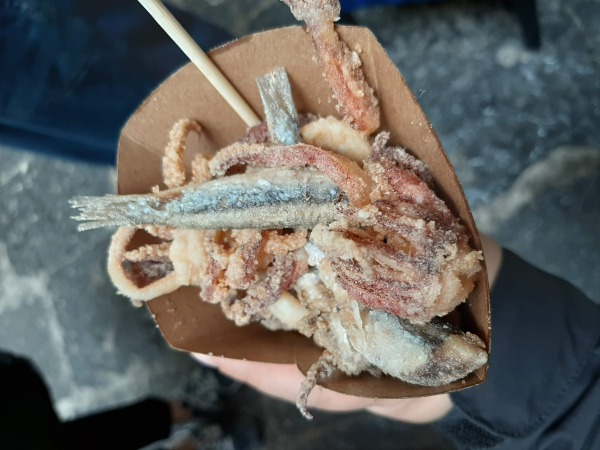 ローマから2泊3日でカプリ島・ソレント・ポジーターノ・ナポリを回る欲張りの旅!アマルフィでの食事(軽食)